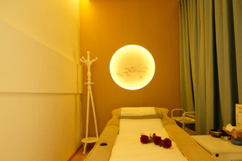 苏州吴中区日式指压的寂静美学:在按压中听见雪落的声音